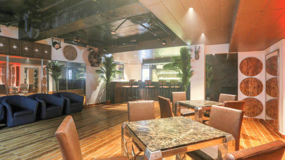 pub summit calangute
